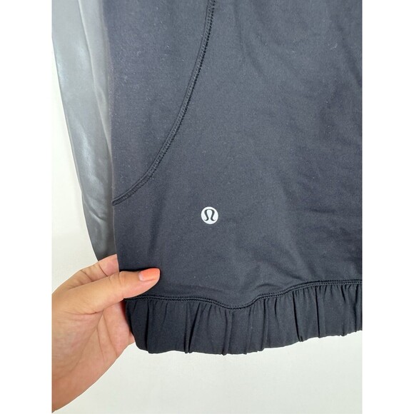 Lululemon Fleet Street Hoodie *Reflective Sleeves Black Size 4? See Measurements - Picture 9 of 12